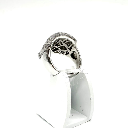 Bague 53 Bague pavée en or blanc et diamants 58 Facettes Z15B51436