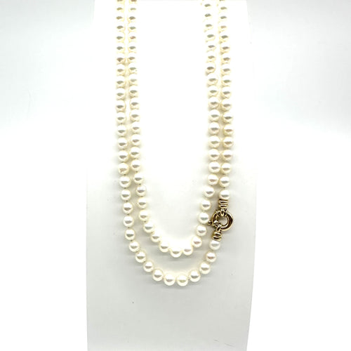 Collier Collier sautoir en or jaune et perles de culture 58 Facettes Z15B51796