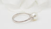 Bague 55 Bague en or blanc avec perle de culture et diamants 58 Facettes 32827