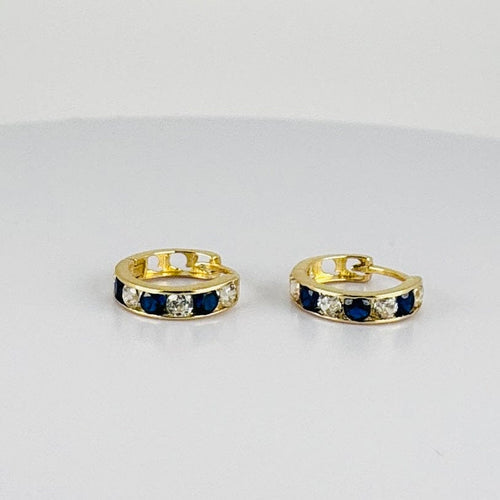 Boucles d'oreilles Boucles d'oreilles en or jaune avec saphirs bleus et blancs 58 Facettes 2604030