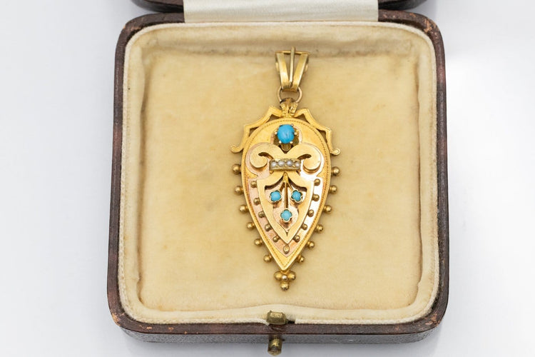 Pendentif Pendentif ancien en or jaune, turquoises et perles 58 Facettes 12203