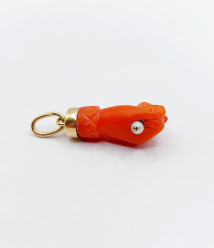 Pendentif Pendentif main antique en or 18k, corail et perles 58 Facettes A07300