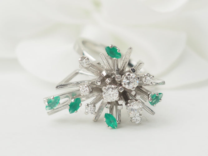 Bague 58 Bague en or blanc, émeraudes et diamants 58 Facettes 33303