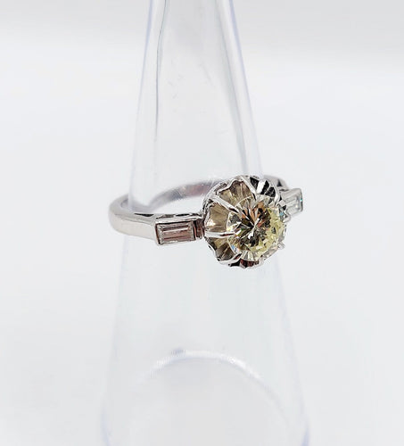 Bague 49 Bague solitaire Art déco en or blanc 18k et diamants 58 Facettes A07313