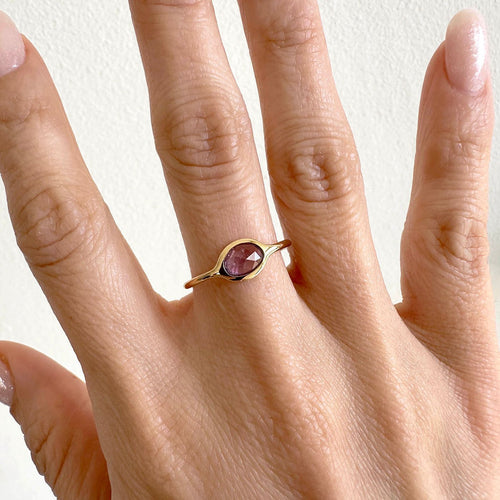 pink-056ct-sapphire-ring-18k-gold-love-more-2.jpg