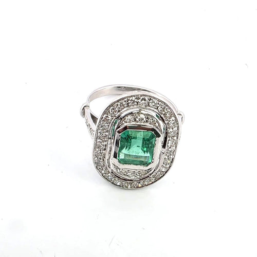 Bague 55 Bague en or blanc 18 kt avec émeraude et diamants 58 Facettes 377/26 N