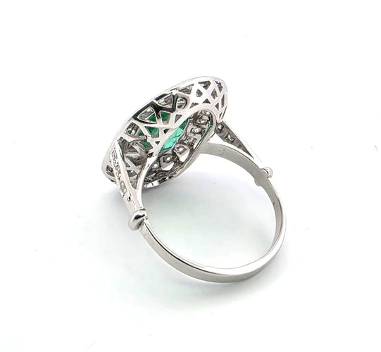 Bague 55 Bague en or blanc 18 kt avec émeraude et diamants 58 Facettes 377/26 N