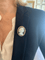 https://cdn.shopify.com/s/files/1/0647/1470/3075/files/Broche_Ancienne_-_Broche_Camee_Sardonyx_Perles_Or_Jaune_-_Joaillerie_Paris_-_Les_Pierres_de_Julie_1.png?v=1780394615