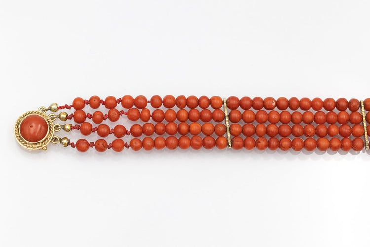 Bracelet Bracelet ancien en or jaune 14 carats et corail 58 Facettes 12207