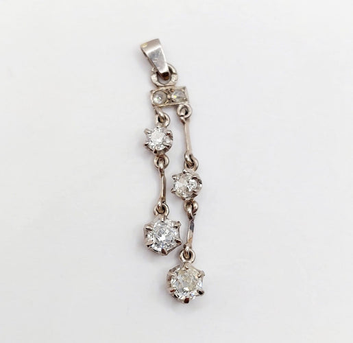 Pendentif Pendentif Art déco en or blanc 18k, platine et diamants 58 Facettes A07333