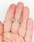 Boucles d'oreilles Dormeuses marguerite - Boucles d'oreilles en or 18k, platine et diamants 58 Facettes A07334