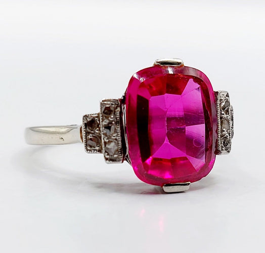 Bague 55 Bague Art déco en or blanc 18k, platine, rubis synthétique et diamants 58 Facettes A07294