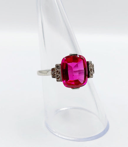 Bague 55 Bague Art déco en or blanc 18k, platine, rubis synthétique et diamants 58 Facettes A07294