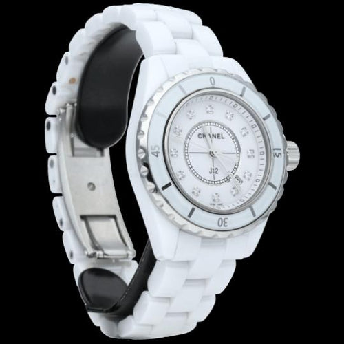Montre Chanel J12 - Montre 33 mm en céramique et diamants 58 Facettes MT46971