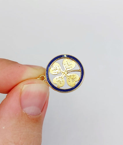 Pendentif Pendentif trèfle en or 18k et émail bleu 58 Facettes A07246
