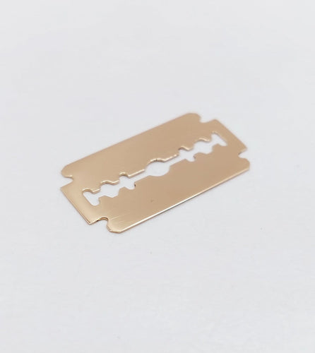 Pendentif Pendentif vintage lame de rasoir en or rose 18k 58 Facettes A07148