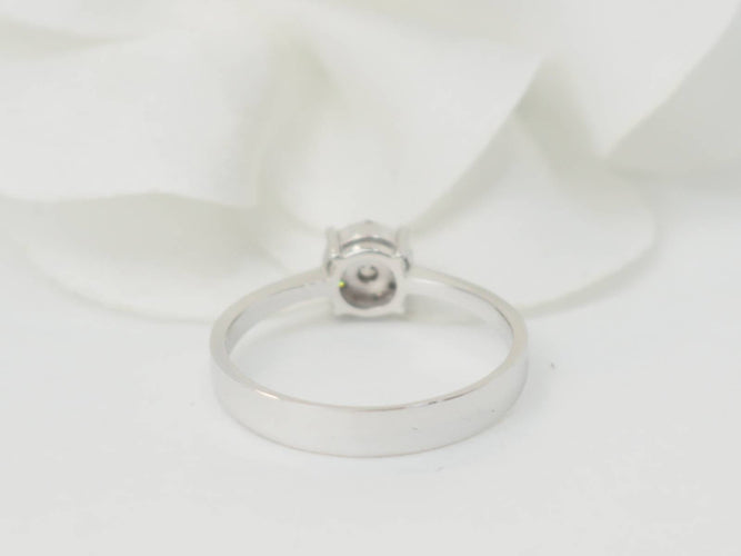 Bague 53 Bague solitaire en or blanc et diamants 0,16 ct 58 Facettes 30917