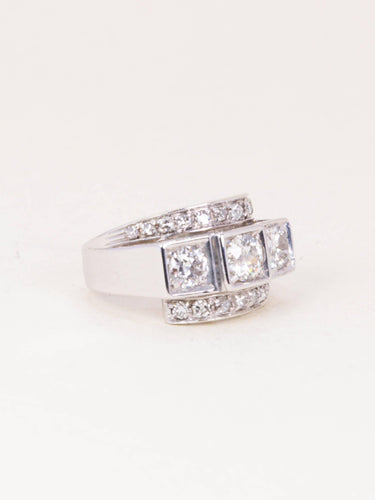 Bague 53 Bague géométrique en or blanc et diamants 58 Facettes 1239