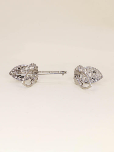 Boucles d'oreilles Broche double clip en or blanc et diamants 58 Facettes 1242.4