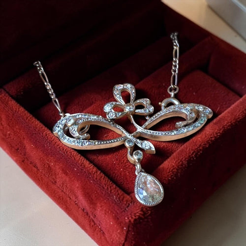 Collier Art Nouveau - Collier pendentif en platine et diamants 58 Facettes NE-1009