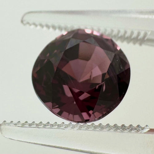 https://cdn.shopify.com/s/files/1/1015/8633/8124/files/natural-deep-pink-spinel-oval-cushion-vietnam-face-macro-1.jpg?v=1779878359