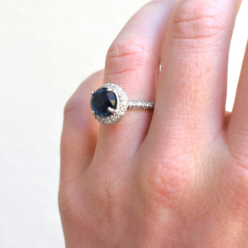 Bague 54 Bague halo en or 18k avec saphir et diamants 58 Facettes RI-1026