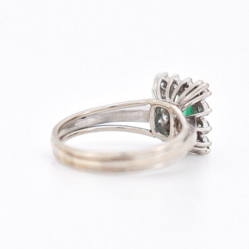 Bague 52 Bague vintage en or blanc avec émeraude et diamants 58 Facettes
