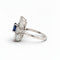 Bague 53 Bague moderniste en or blanc 18 ct avec saphir et diamants 58 Facettes RI-1033