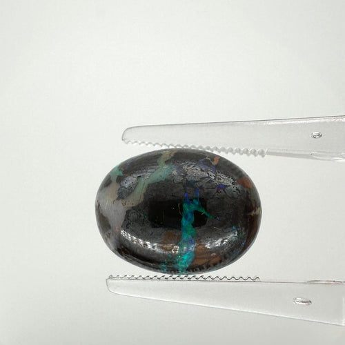 Opale boulder australienne - Pierre ovale cabochon 7,48 ct 58 Facettes