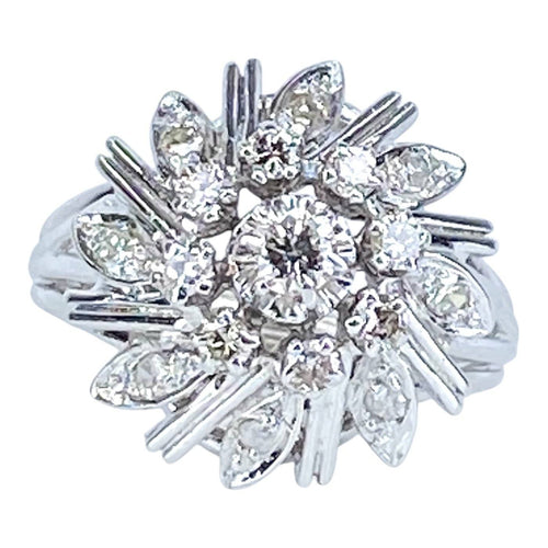 Bague 50 Bague en or blanc 18 carats et diamants 58 Facettes AB695