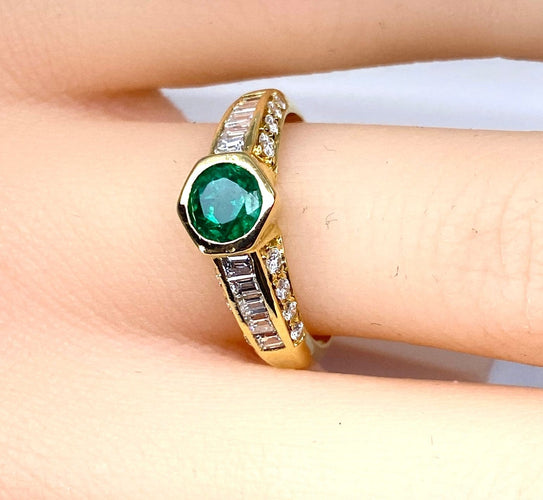 Bague 50 Bague jonc en or jaune 18 carats, émeraude et diamants 58 Facettes AB732