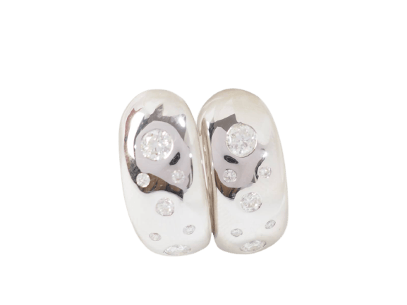 Boucles d'oreilles Boucles d’oreilles en or blanc et diamants 58 Facettes 21485