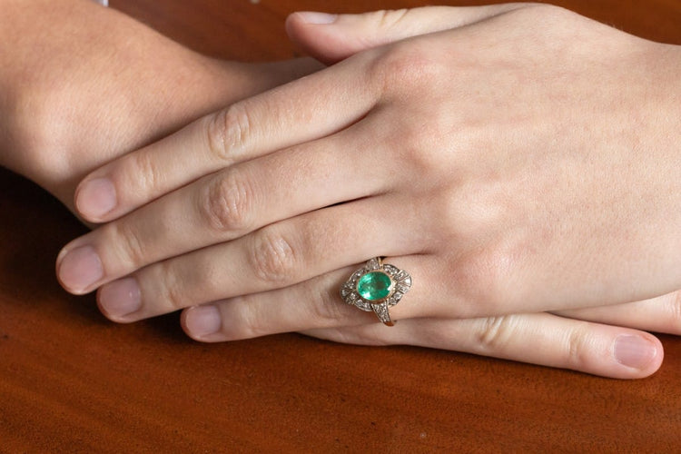 antique-gold-ring-with-emerald-and-diamonds-1930s (2).jpg