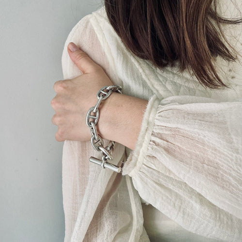 Hermès-Bracelet Chaïne d'Ancre TGM argent_porté.jpeg