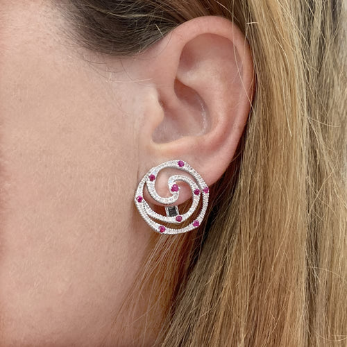 Boucles d'oreilles Giovanni Ferraris - Boucles d'oreilles en or blanc, diamants et rubis 58 Facettes 35697