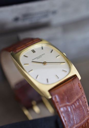 Vacheron Constantin Tonneau Or jaune 1970  Réf 7813 18.jpg