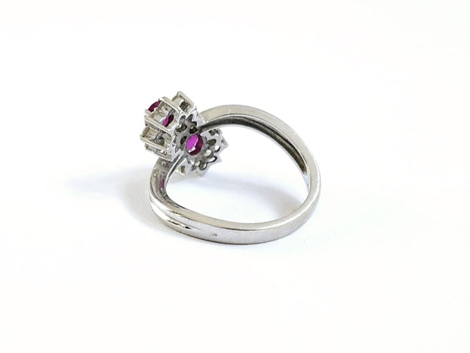 Bague 55 Bague croisée en or blanc, rubis et diamants 58 Facettes NORM20251912 - 149