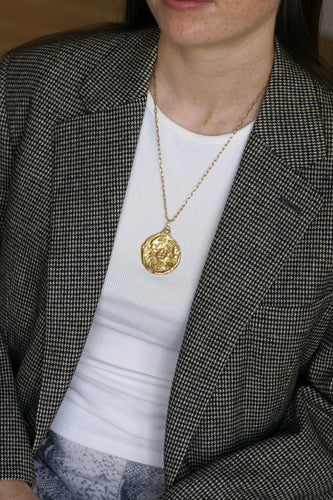 Pendentif Médaille astrologique Cancer - Pendentif en or jaune années 70 58 Facettes