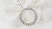 Collier Collier pendentif cercle en or blanc 18k et diamants 58 Facettes 32920