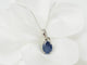 Collier Collier solitaire en or blanc 18 kt avec saphir ovale 58 Facettes 19367