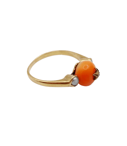Bague 52 Bague antique en or 18K, corail, diamant et perles 58 Facettes A07393
