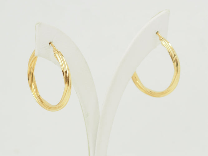 https://cdn.shopify.com/s/files/1/0750/3799/9372/files/P1019737.jpg?v=1781095905