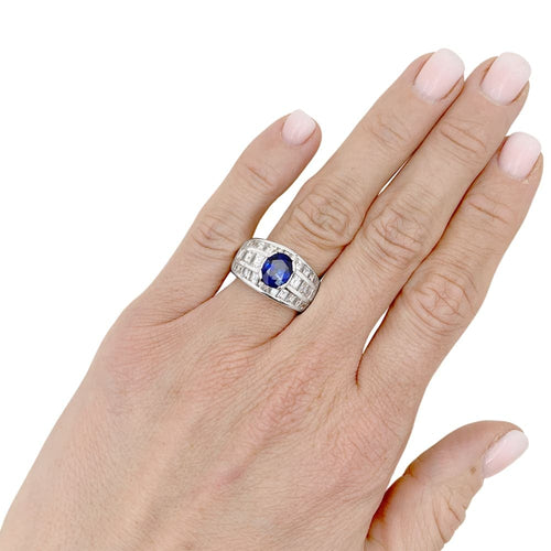 Bague 54 Bague en or blanc, saphir et diamants 58 Facettes 35625