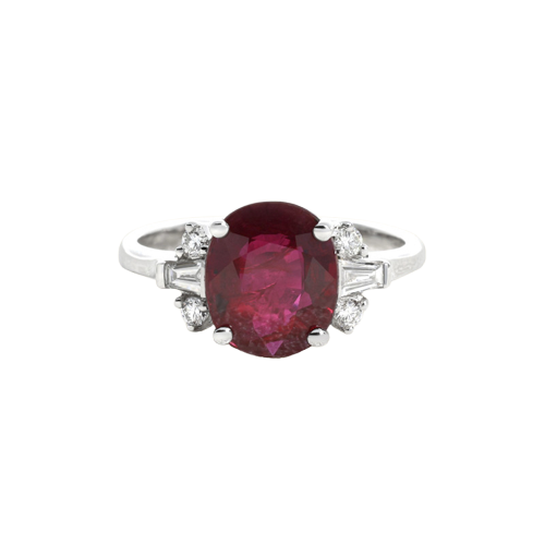 Bague en or blanc, rubis et diamants