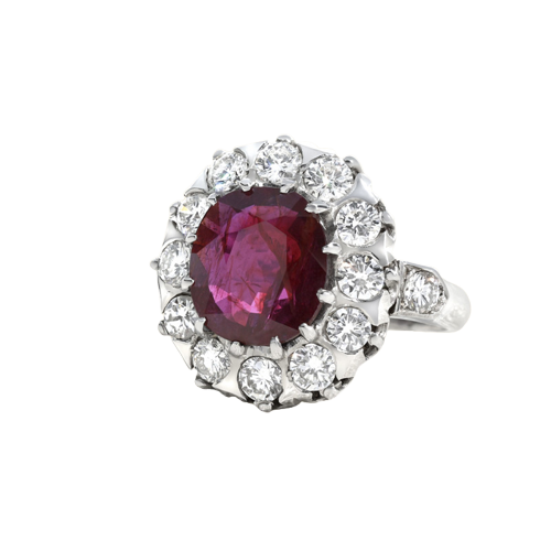 Bague en or blanc, rubis et diamants