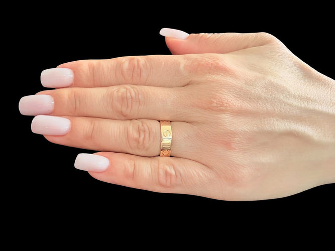 Bague 55 Cartier Love - Bague en or jaune 18 carats 58 Facettes A2100