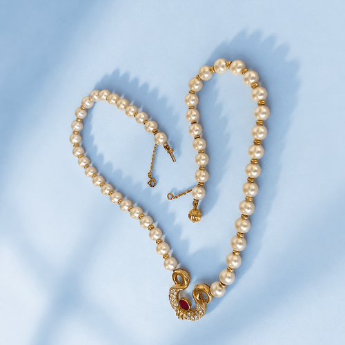 Collier Collier perles de culture en or jaune, rubis et diamants 58 Facettes 1786