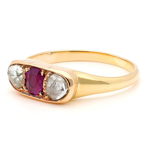 Bague 54 Bague trilogie en or jaune 14 ct avec rubis et diamants 58 Facettes B632343AE18441DD9DF99C5AE1016A32