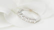 Bague 53.5 Demi-alliance en or blanc et diamants 0,60 ct 58 Facettes 31384