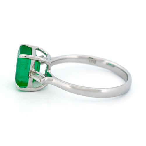 Bague 52.5 Bague solitaire en or blanc 14K, émeraude et diamants baguette 58 Facettes 9456581619514AB0AA9CA930A9609758
